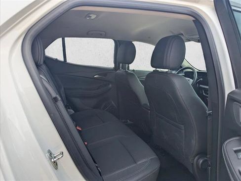 Used 2025 Buick Encore GX Preferred image 16