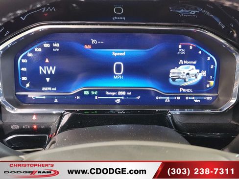 Used 2025 Chevrolet Silverado 2500 LT w/ Convenience Package AWD/4WD image 10