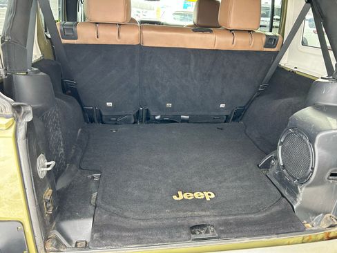 Used 2013 Jeep Wrangler Unlimited Sahara w/ Dual Top Group image 17