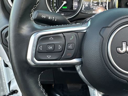 Used 2022 Jeep Wrangler Unlimited Sahara AWD/4WD image 23
