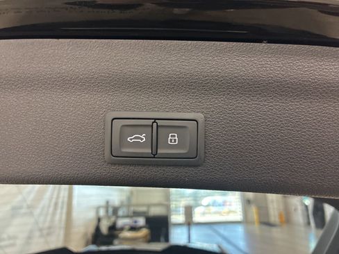 Used 2022 Audi RS 6 w/ Executive Package image 6