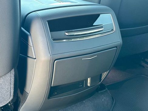 Used 2026 Cadillac Escalade ESV 4WD w/ LPO, Floor Liner Package image 17