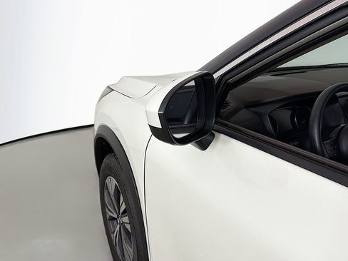 Used 2023 Nissan Rogue SV FWD image 25
