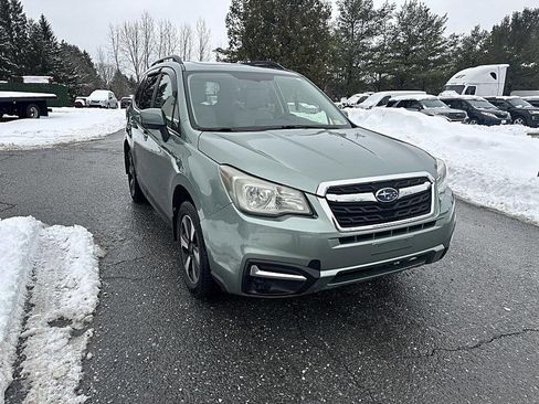 Used 2017 Subaru Forester 2.5i Premium w/ All-Weather Package image 7