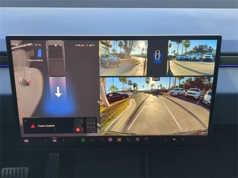 Used 2024 Tesla Cybertruck AWD Crew Cab image 20