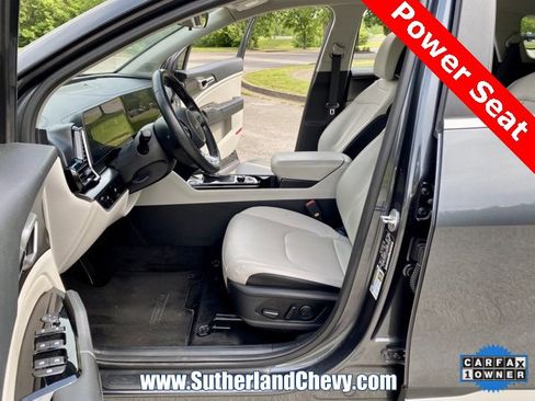 Used 2023 Kia Sportage EX image 14