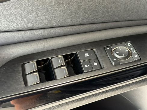 Used 2025 Lexus ES 300h w/ Premium Package FWD image 13