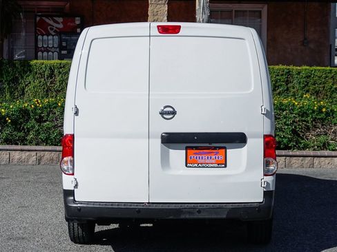 Used 2019 Nissan NV200 S w/ Cruise Control Package image 6