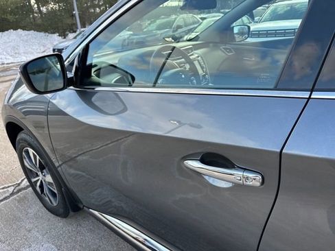 Used 2022 Nissan Murano S image 13