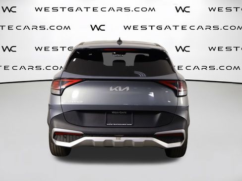 Used 2025 Kia Sportage EX FWD image 4