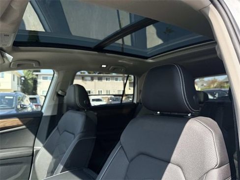 New 2026 Volkswagen Atlas SE image 17