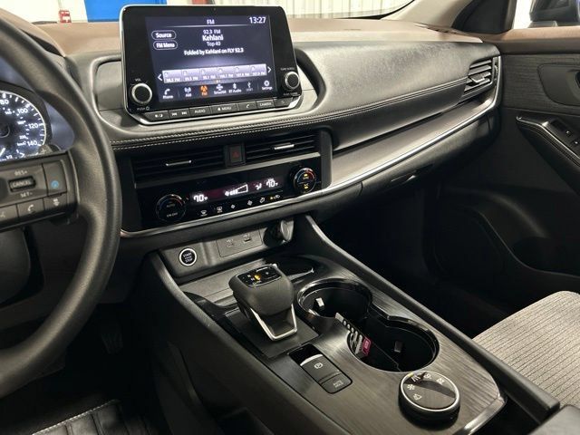 Used 2023 Nissan Rogue SV AWD/4WD image 24