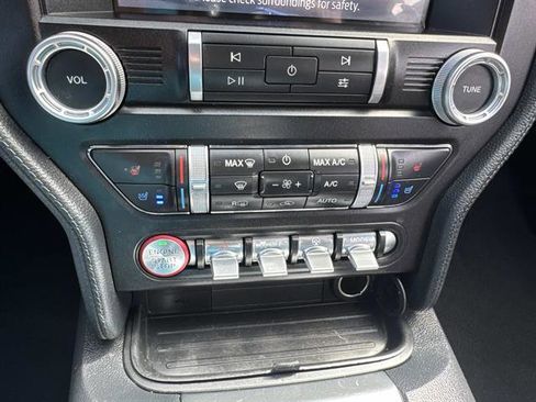 Used 2022 Ford Mustang Premium RWD image 17