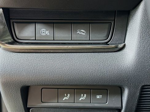 Used 2025 MAZDA CX-30 AWD 2.5 S w/ Preferred Package image 17