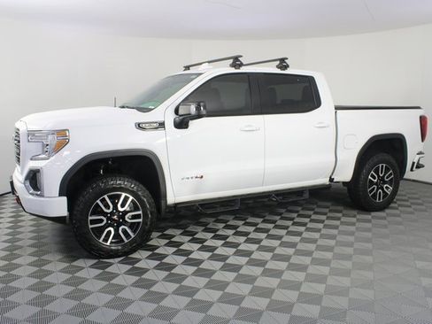 Used 2021 GMC Sierra 1500 AT4 image 2