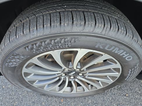 Used 2022 Lincoln Aviator Reserve w/ Elements Package Plus image 11