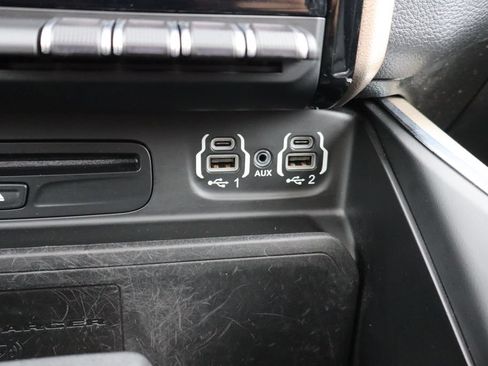Used 2019 RAM 1500 Laramie AWD/4WD image 21