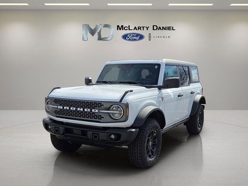 New 2026 Ford Bronco Badlands AWD/4WD image 2
