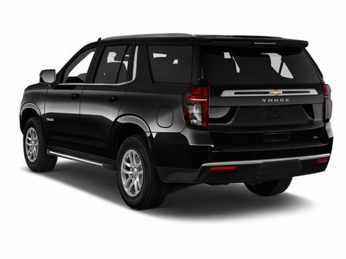 Used 2023 Chevrolet Tahoe LT w/ LT Signature Package image 2