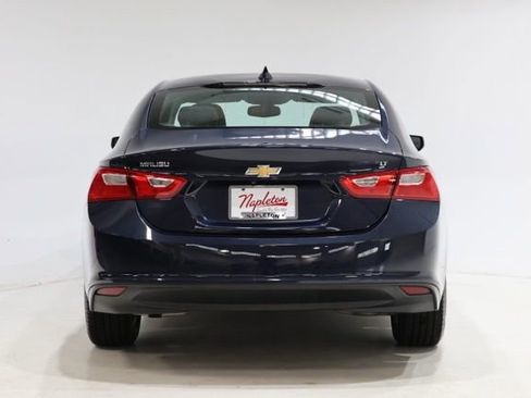 Used 2016 Chevrolet Malibu LT image 7