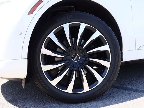 Used 2020 Lincoln Aviator Black Label w/ Dynamic Handling Package image 5