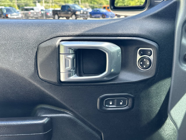 Used 2020 Jeep Wrangler Unlimited Sport AWD/4WD image 24