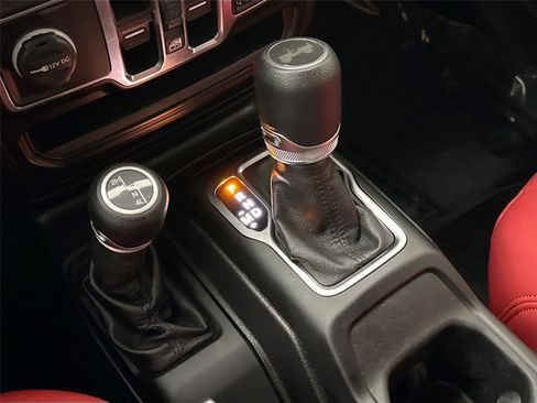 Used 2020 Jeep Wrangler Unlimited Sport AWD/4WD image 24