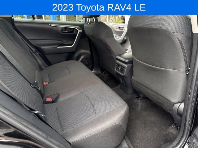 Used 2023 Toyota RAV4 LE AWD/4WD image 31