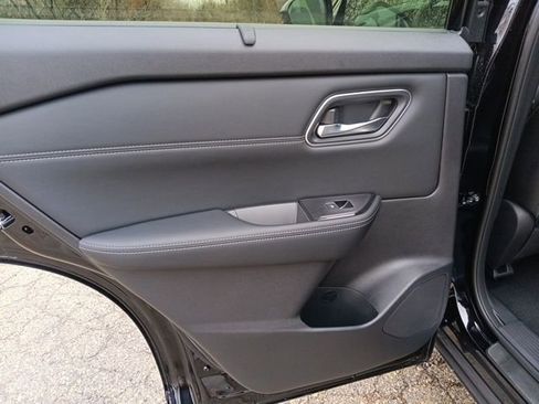 New 2026 Nissan Rogue Platinum w/ Platinum Premium Package image 28