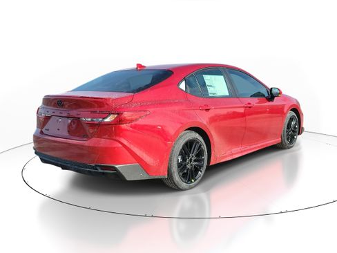 New 2026 Toyota Camry SE image 4