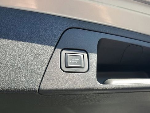 Used 2019 Buick Envision Essence image 26