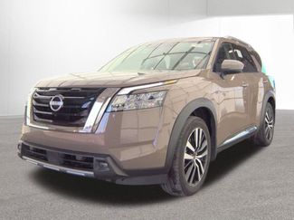Used 2023 Nissan Pathfinder Platinum w/ Lighting Package (N92) video 1