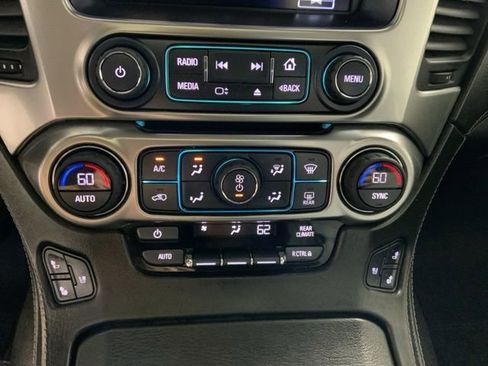 Used 2017 Chevrolet Suburban Premier AWD/4WD image 21