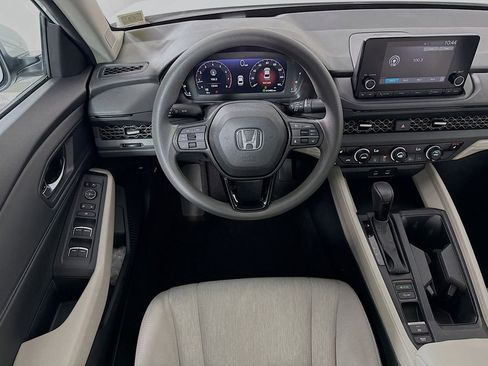 Used 2023 Honda Accord EX image 20
