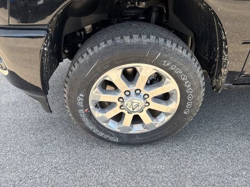 New 2026 RAM 2500 Laramie AWD/4WD image 9