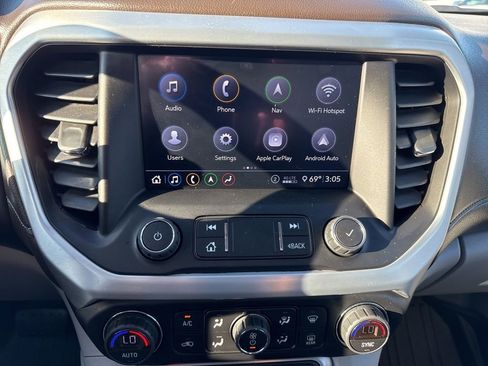 Used 2020 GMC Acadia SLT w/ Premium Package image 28