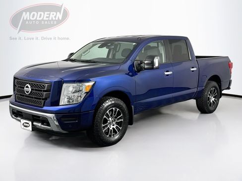 Used 2020 Nissan Titan SV w/ SV Convenience Package AWD/4WD image 1
