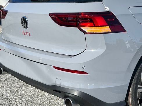New 2025 Volkswagen GTI SE image 5