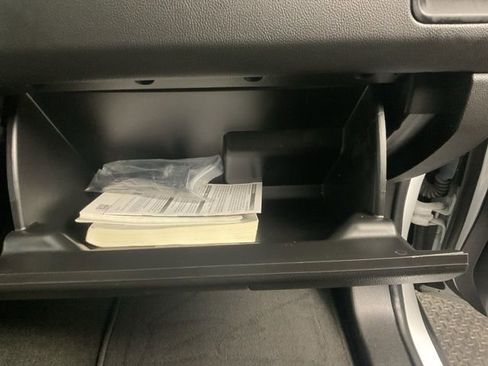 Used 2018 Chevrolet Colorado LT w/ Redline Special Edition image 27