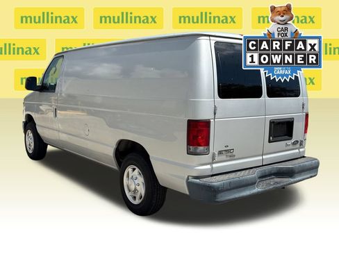 Used 2011 Ford E-150 and Econoline 150 w/ Commercial Cargo Van Pkg RWD image 12
