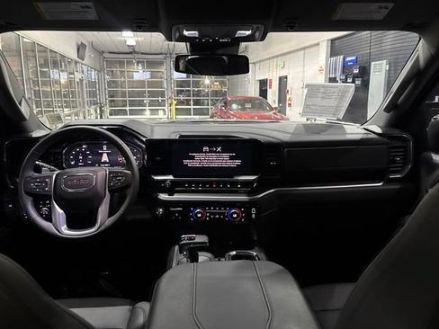 Used 2026 GMC Sierra 1500 SLT w/ SLT Premium Package AWD/4WD image 31