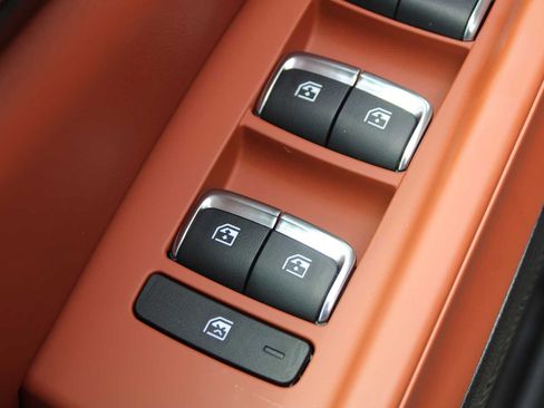 New 2025 Kia Carnival SX Prestige image 25