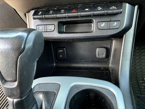 Used 2018 Chevrolet Colorado ZR2 image 30