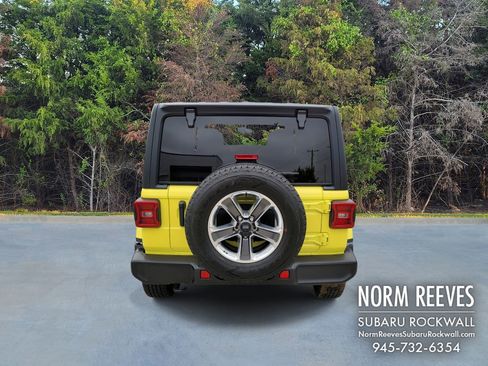 Used 2022 Jeep Wrangler Unlimited Sahara w/ LED Lighting Group image 18