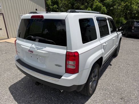 Used 2017 Jeep Patriot High Altitude AWD/4WD image 13