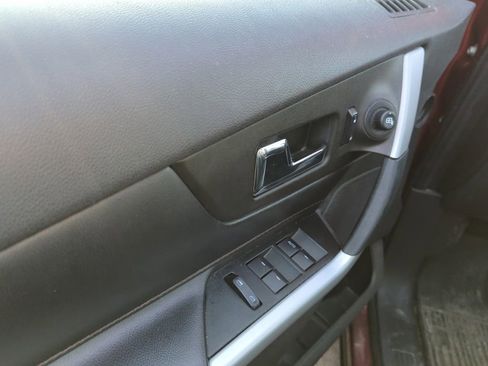 Used 2013 Ford Edge SEL image 9