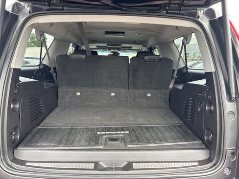 Used 2015 Cadillac Escalade ESV Premium AWD/4WD image 32