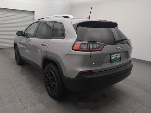 Used 2020 Jeep Cherokee Latitude image 5