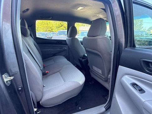 Used 2013 Toyota Tacoma 4x4 Double Cab w/ SR5 Pkg image 20