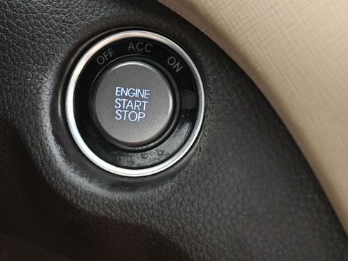 Used 2013 Hyundai Santa Fe Sport 2.0T image 32